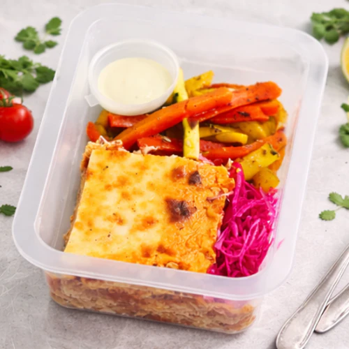 Chicken Enchilada, Charred Zucchini and Capsicum, Pickled Red Onion and Cabbage, Avocado and Sour Cream Sauce - Image 4